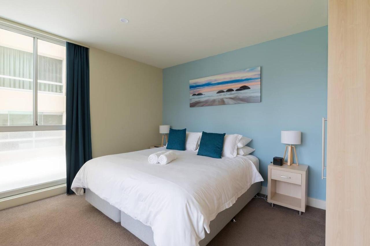 Beachside Luxury Apartments One & Two Bedroom In Beachfront Oaks Pier Building Glenelg Exterior photo