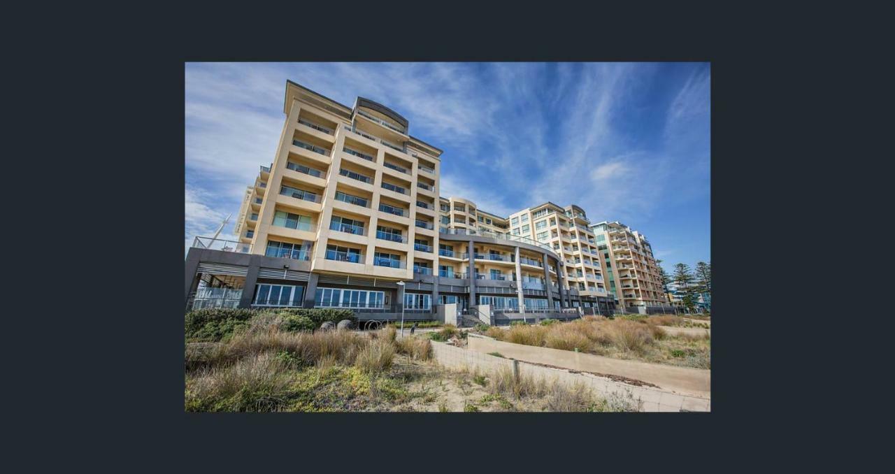 Beachside Luxury Apartments One & Two Bedroom In Beachfront Oaks Pier Building Glenelg Exterior photo